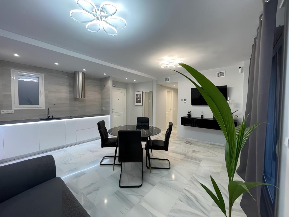 Luxury Apartment Benalmadena First Line Екстер'єр фото