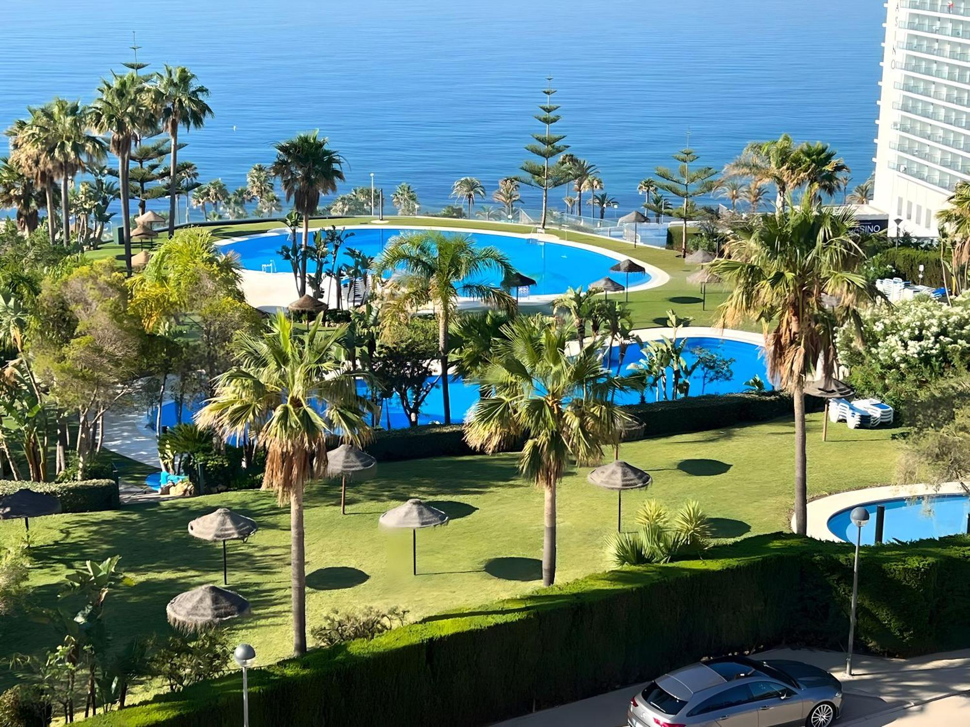 Luxury Apartment Benalmadena First Line Екстер'єр фото